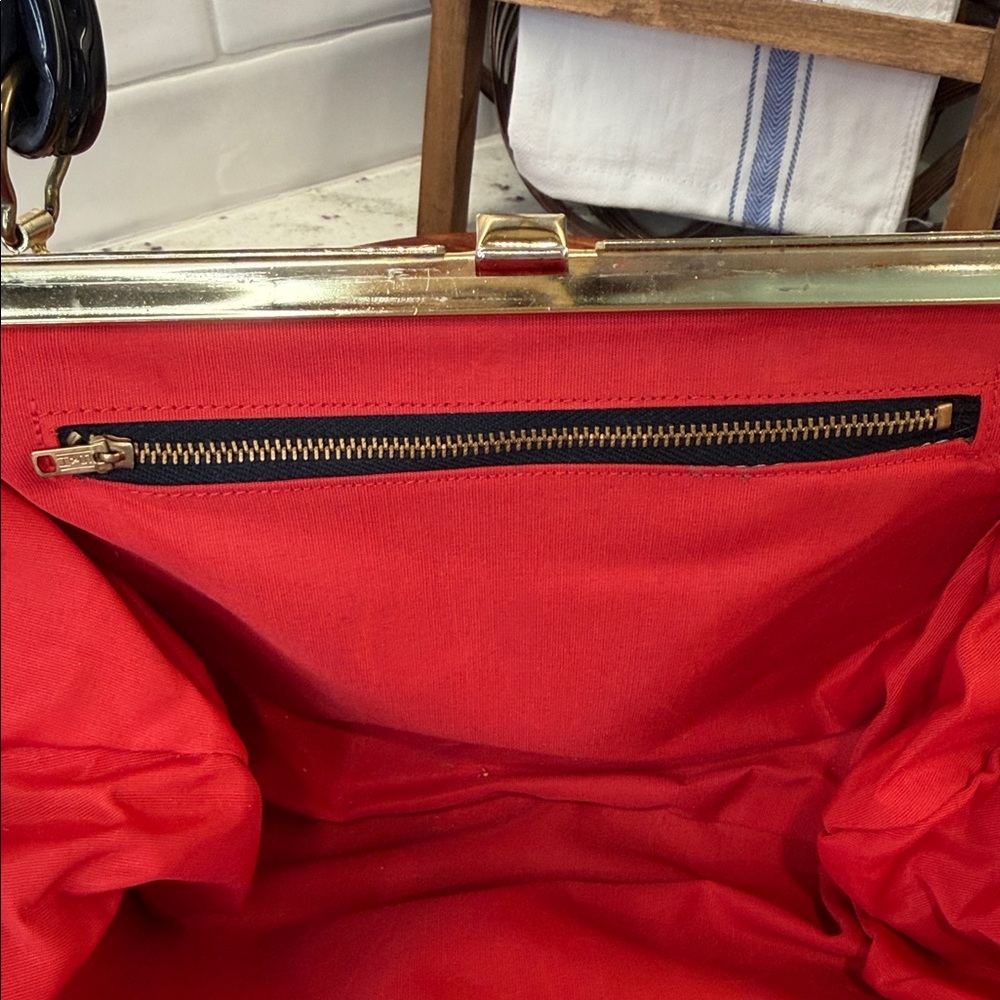 Mid Century Vintage Patent Leather Structured Handbag - Picture 7 of 10